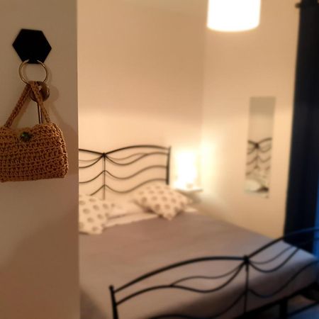 Residenza Tarzana Hotel Palermo Szoba fotó